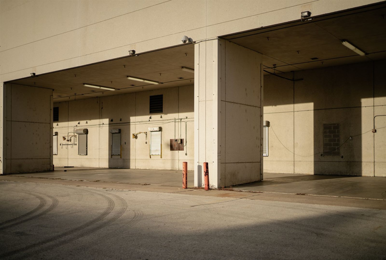 Empty warehouse loading dock exterior in the UAE